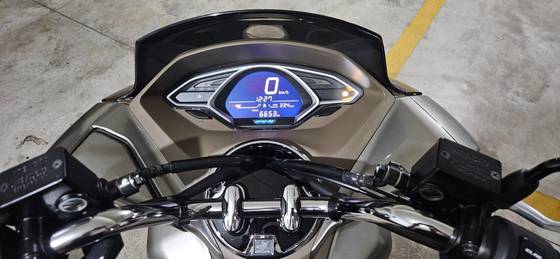 HONDA PCX DLX HONDA PCX DLX
